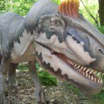 Cryolophosaurus sharp teeth